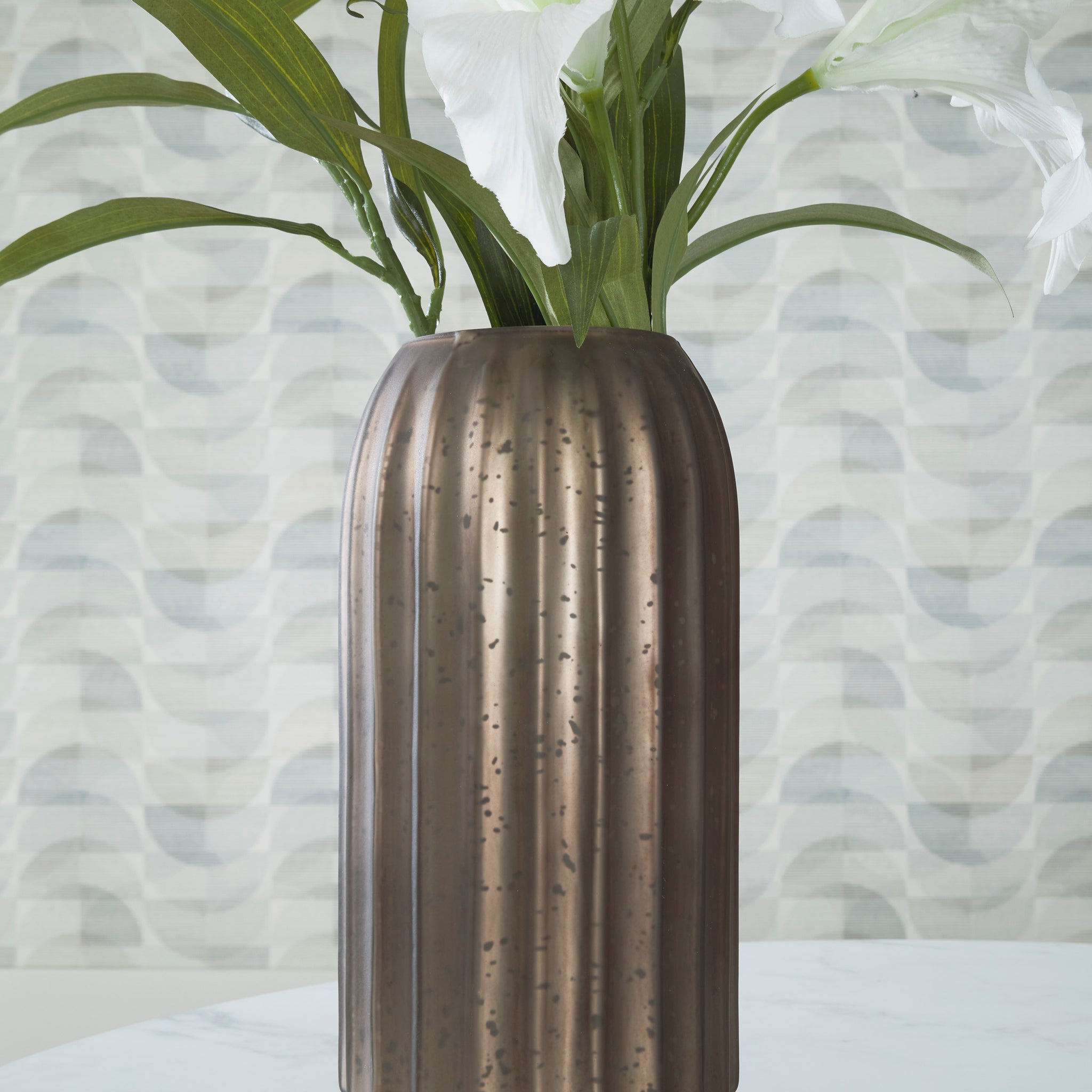 Ashley A2000704 Briarcott Vase