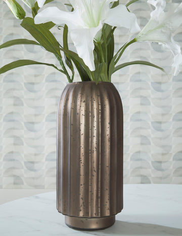 Ashley A2000704 Briarcott Vase
