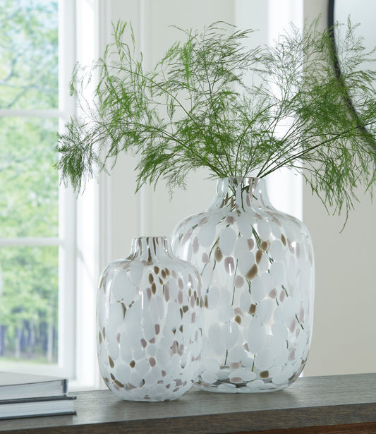 Ashley A2000759 Keelton Vase