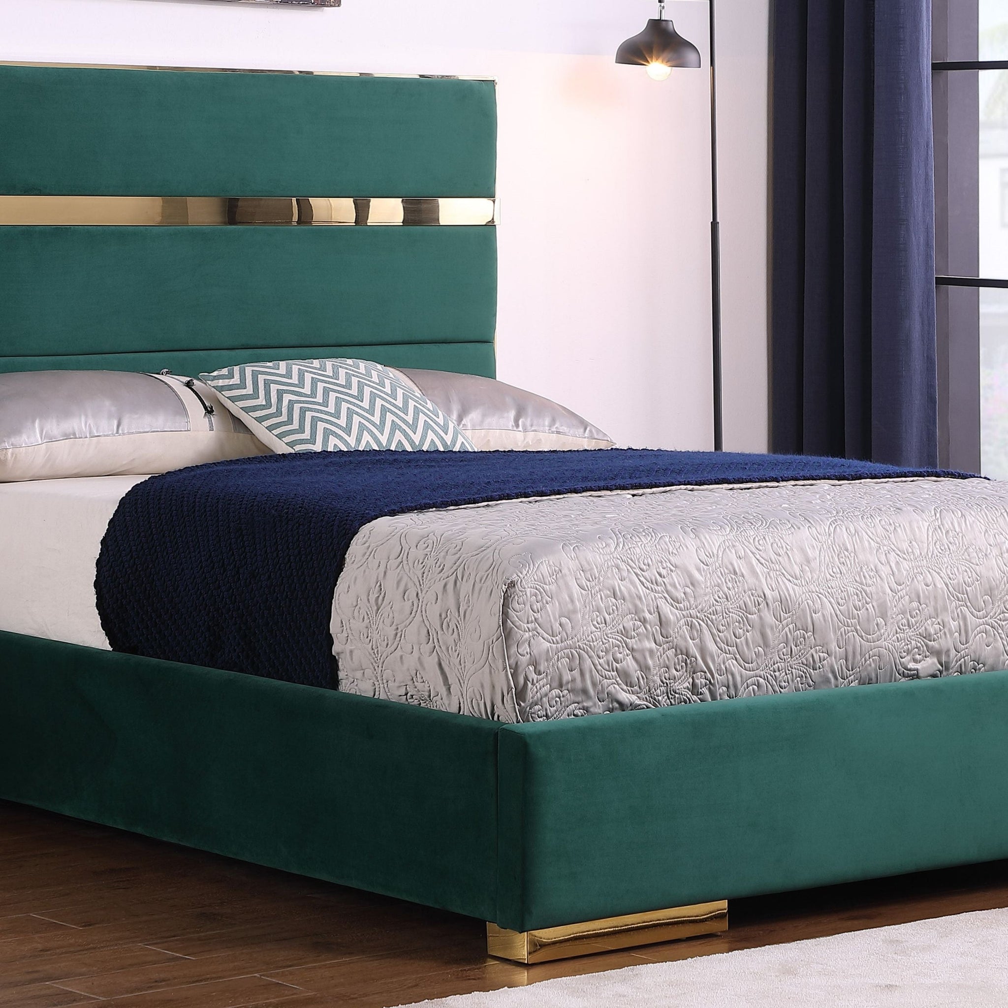 B810 Cartier (Green)