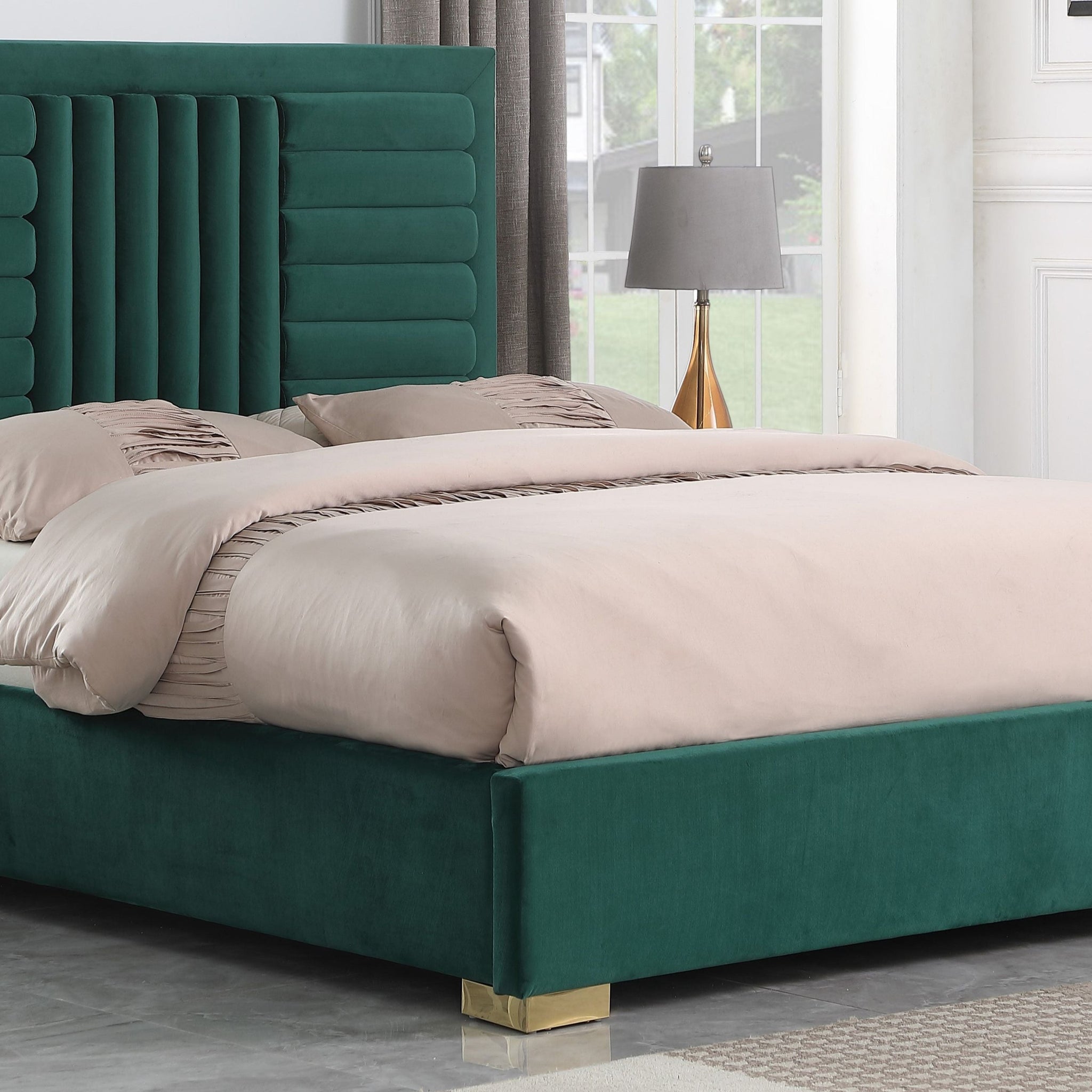 B820 Anita (Green)